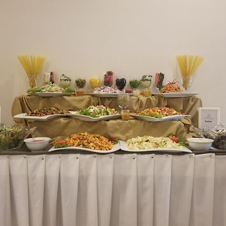 兹凡套房酒店 卡拉奇 外观 照片