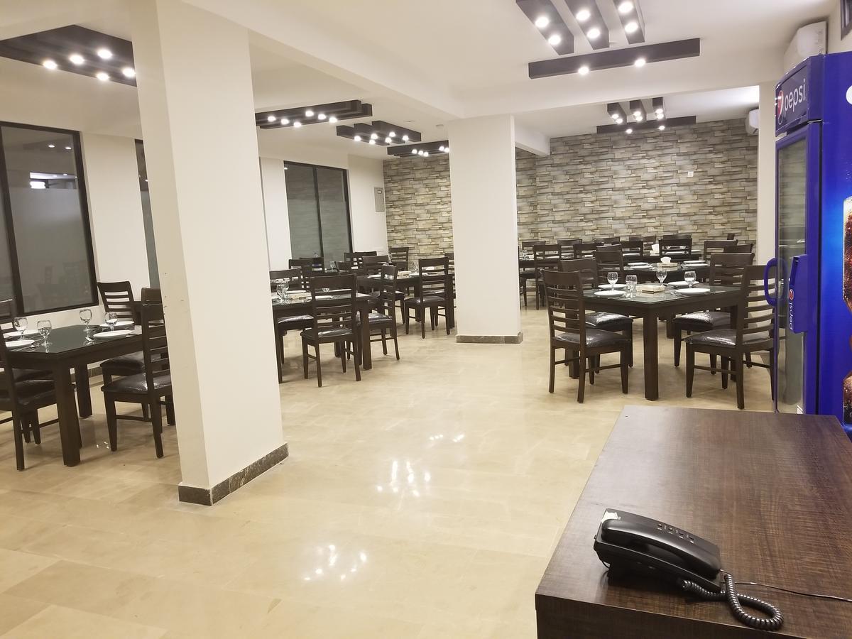 兹凡套房酒店 卡拉奇 外观 照片