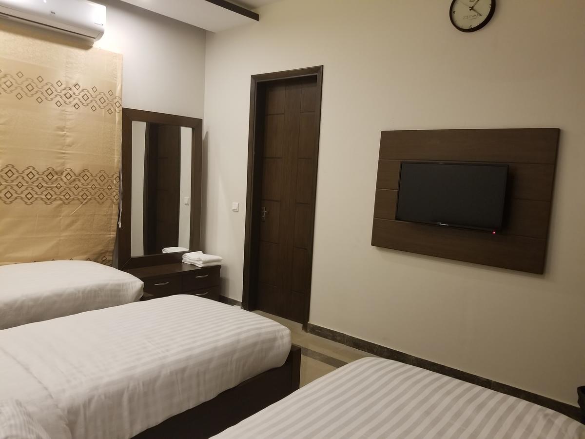 兹凡套房酒店 卡拉奇 外观 照片